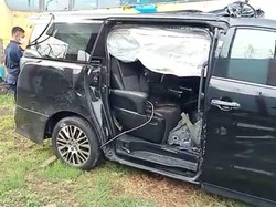 Toyota Vellfire Grup Musik Debu Ringsek Kecelakaan, Ini Bekal Fitur Keselamatannya