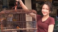 7 Potret Gadis Cantik Asal Jateng yang Viral Hobi Pelihara Ayam & Burung