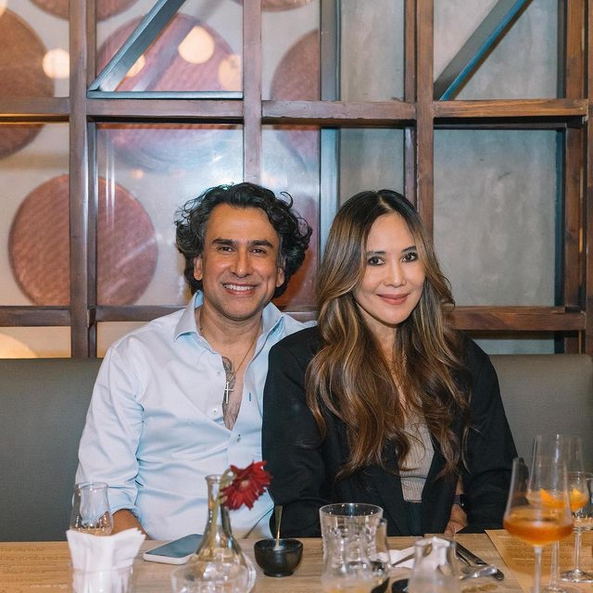 Pernikahan Jeremy Thomas dan Ina Thomas