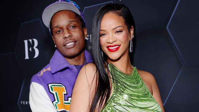 A$AP Rocky dan Rihanna menyambut kelahiran anak pertama mereka, berjenis kelamin laki-laki. 