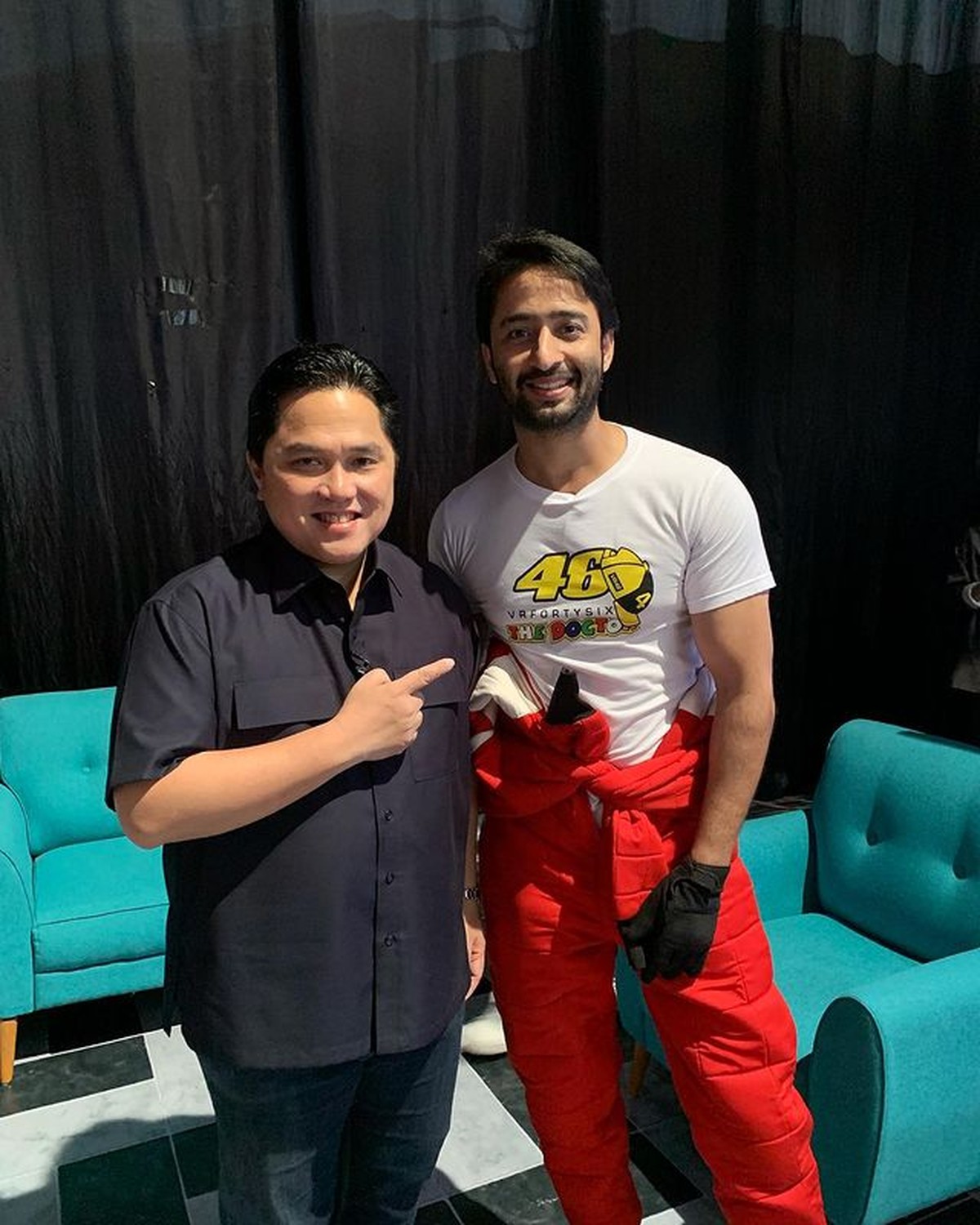 Penampilan Shaheer Sheikh datang ke Indonesia