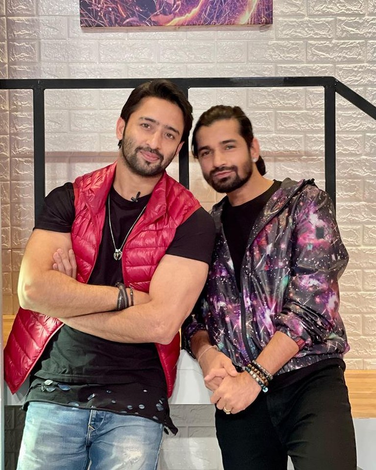 Shaheer Sheikh Penampilan Shaheer Sheikh datang ke Indonesia
