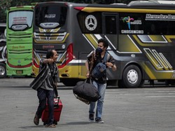 Sandiaga Imbau Pemudik Belanja Produk Ekraf Lokal di Daerah