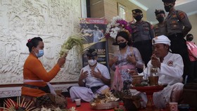 Tahanan Kasus Narkoba Menikah di Mapolresta Denpasar Bali