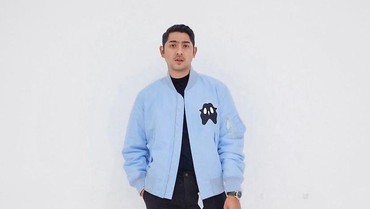 img-title Diisukan Cerai karena Hapus Foto Anak-Istri, Arya Saloka Dalih Begini?