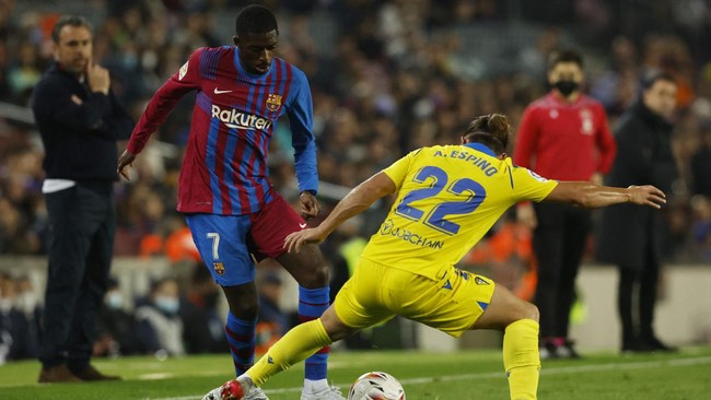Pelatih Barcelona Xavi Hernandez marah dan hanya memuji satu pemain saat timnya dikalahkan Cadiz 0-1 di pekan ke-31 Liga Spanyol.