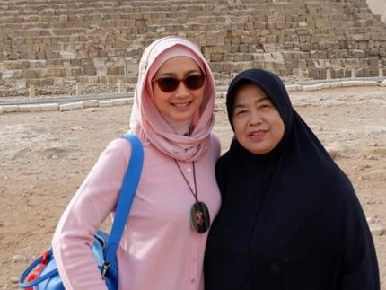 Innalillahi! Ibunda Meninggal, Desy Ratnasari: Tertutup Sudah Pintu Surgaku
