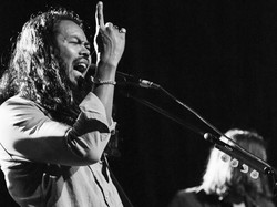 Dougy Mandagi The Temper Trap Jadi Orang Indonesia Pertama yang Manggung di Coachella