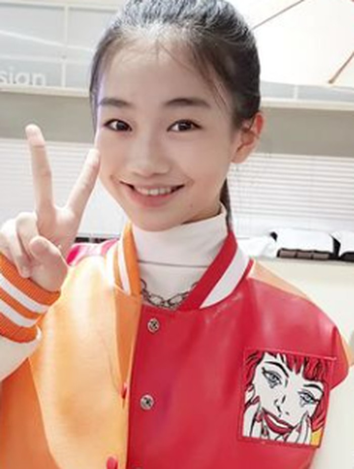 Haeun mulai masuk ke dunia entertainment ketika usianya 4 tahun, yaitu ketika ia tampil sebagai model MV dari grup BLOCK B yang berjudul Shall We Dance./ foto: instagram.com/awesomehaeun