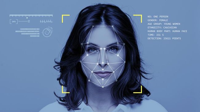 Face Recognition, Antara Akurasi Lemah dan Turut Campur Buzzer Teknologi face recognition dalam penegakan hukum tengah menghadapi kritik di luar maupun dalam negeri dalam hal akurasi dan masalah privasi.