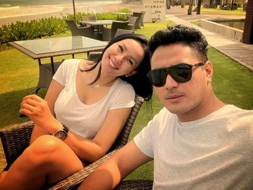 img-title Ricky Miraza Liburan Bareng Kalina VS Hotman Paris Bantah Lecehkan Eks Aspri
