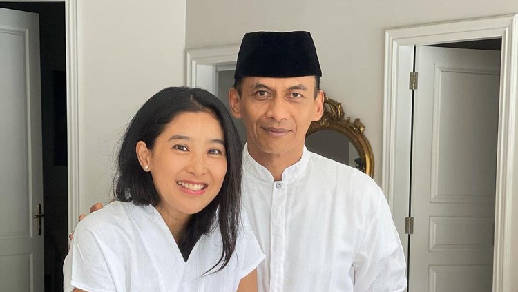 Olivia Zallianty dan suami