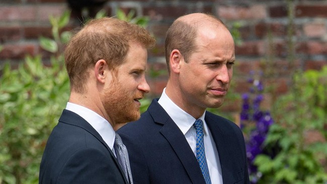 Ketegangan masih Membayangi Antar Pangeran William dan Harry dalam Kumpul Keluarga