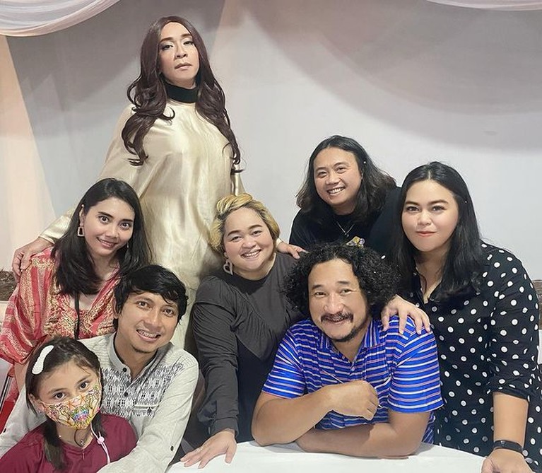 Penampilan Aming Hadiri Anniversary Wendy Cagur, Penampilan Aming Dibilang Mirip Melly Goeslaw