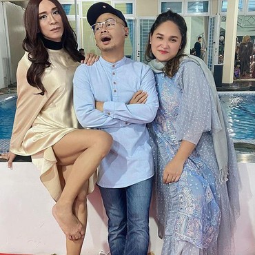Hadiri Anniv Wendy Cagur, 7 Penampilan Aming Disebut Mirip Melly Goeslaw