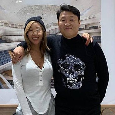 Bakalan Pecah! PSY Segera Hadir Jadi Bintang Tamu Jessi 'Showterview'