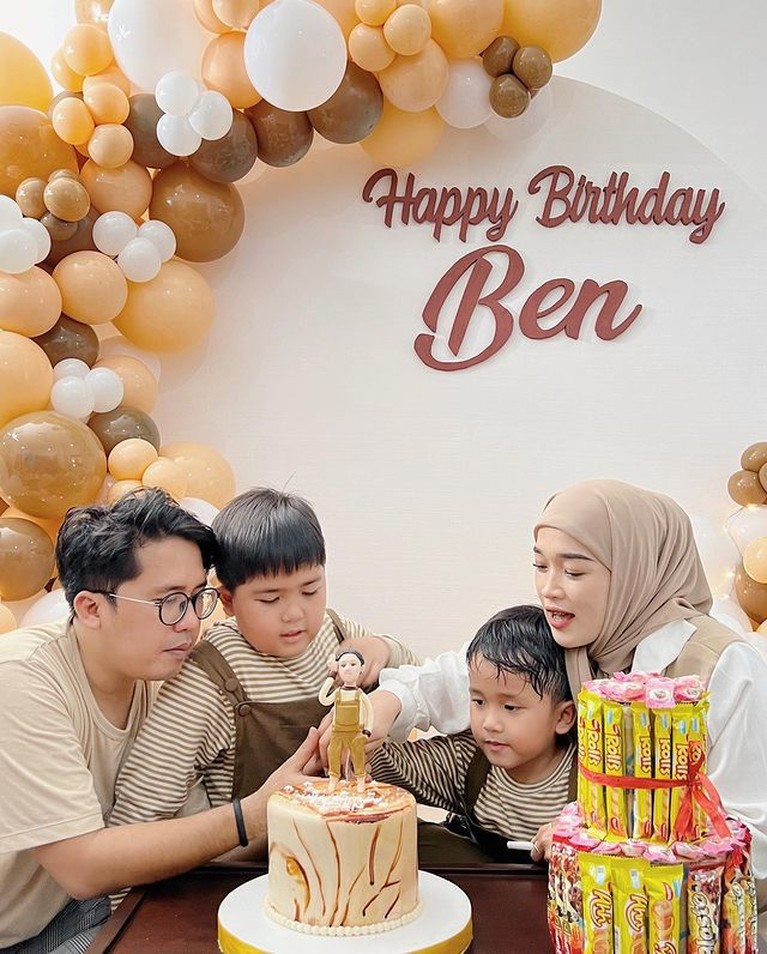 Ririe Fairus dan Ayus Sabyan Ririe Fairus dan Ayus Sabyan