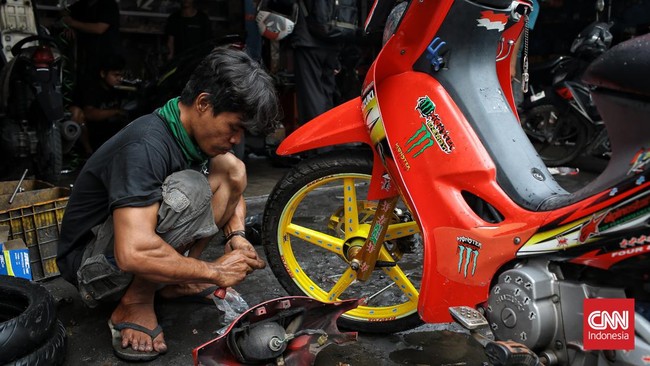 Bengkel Diminta Tak Layani Motor Bodong Bengkel diminta untuk lebih waspada dan tidak sembarangan menerima pelanggan pemilik motor bodong.