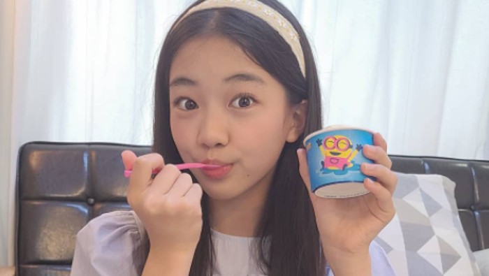 Setelah dari ajang K-Pop Star, Haeun memulai channel Youtube sendiri di mana ia meng-cover juga berkolaborasi dengan banyak artis K-Pop. Hingga kini, jumlah subscribers di akun YouTube-nya sudah mencapai 5,2 juta, lho!/ foto: instagram.com/awesomehaeun