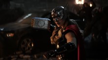 Natalie Portman Ingin Mighty Thor Crossover dengan Captain Marvel