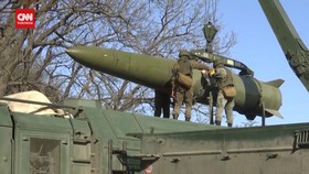 VIDEO: Momen Rusia Gunakan Rudal Balistik Iskander Menyerang Ukraina