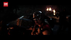 VIDEO: Natalie Portman Kembali ke MCU Sebagai Mighty Thor