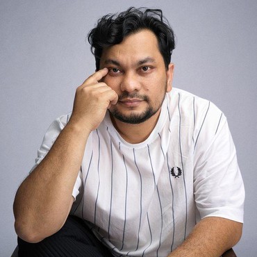 Lirik Lagu Tak Pernah Setengah Hati - Tompi