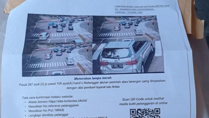 Hati-hati Modus Penipuan Terbaru, Kirim Surat Tilang ke WhatsApp tapi Ternyata Curi Data Pribadi Hati-hati Modus Penipuan Terbaru, Kirim Surat Tilang ke WhatsApp tapi Ternyata Curi Data Pribadi