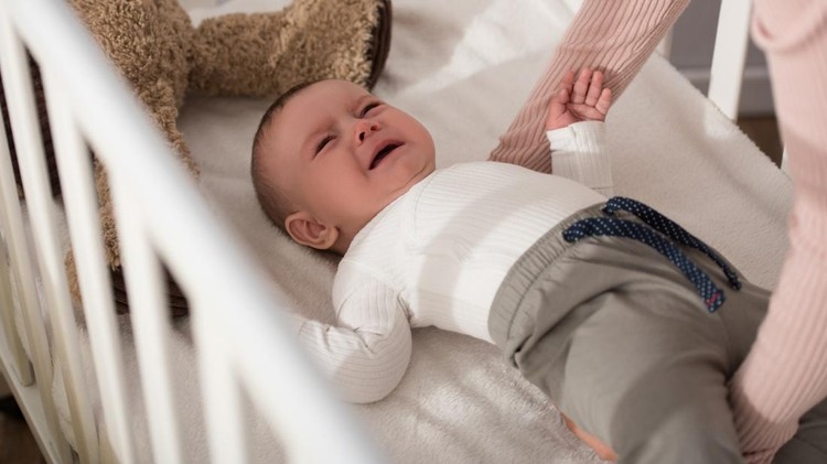 Bayi menangis Bayi menangis