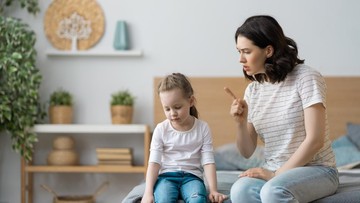 CARA MENGATASI TINGKAH LAKU ANAK YANG BIKIN KESAL