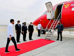 Jokowi Kunker ke Jatim, Resmikan Bandara hingga Bagikan Bansos