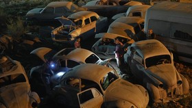 FOTO: Kolektor Ratusan Mobil Klasik Asal Mesir