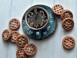 Ramalan Zodiak Hari Ini, Taurus Atur Keuangan-Leo Jauh dari Cekcok