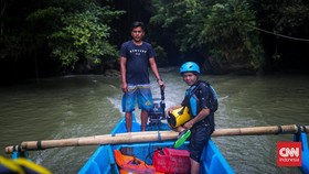 Terbuai Arus Green Canyon dan Hujan Abadi Pangandaran