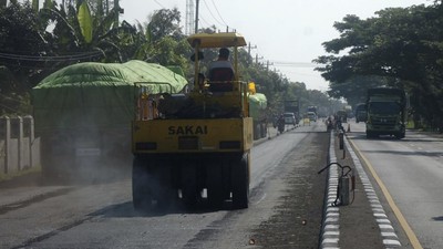 img-title Jokowi Singgung Impor Aspal, Padahal Buton Produksi 662 Juta Ton