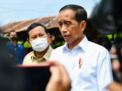 Panda Nababan: Jokowi Itu Kuat, Jadi Lemah Karena Pembantunya