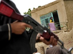 Taliban Eksekusi Mati Terpidana Pembunuhan di Depan Ribuan Orang