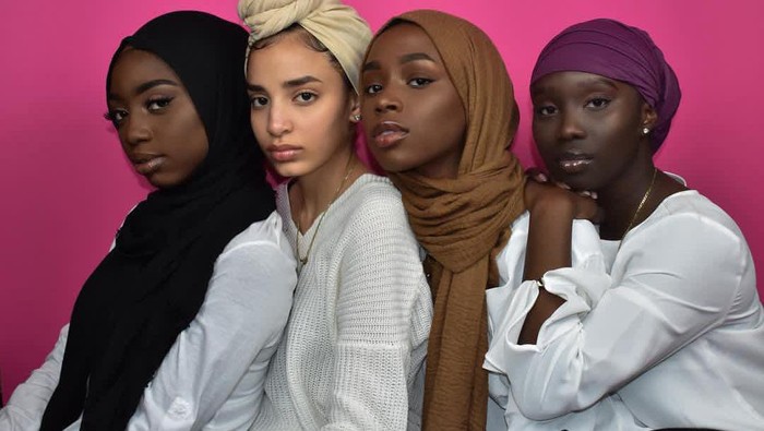 Warna Hijab yang Cocok untuk Kulit Hitam Manis