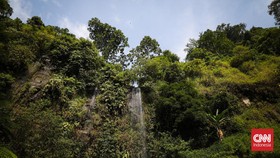 Gegara Viral Rumah View Air Terjun, Curug Citambur Dibanjiri Wisatawan