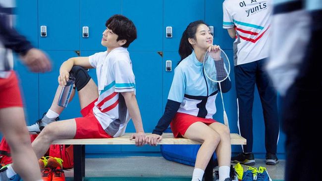 Sinopsis drama Korea terbaru Love All Play yang menampilkan perjuangan dan percintaan di lapangan bulu tangkis. Love All Play tayang mulai 20 April.