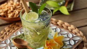 Resep Praktis Buka Puasa: Es Kuwut Melon