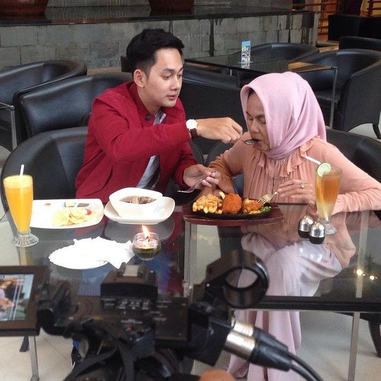 Kiki Farrel dan Ibunda Kiki Farrel dan Ibunda