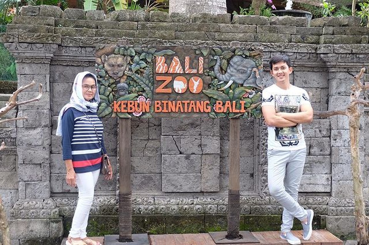 Kiki Farrel dan Ibunda