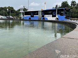 Sejumlah Halte TransJakarta Tak Layani Penumpang Imbas Demo di Patung Kuda