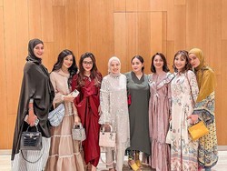 7 Penampilan Paula Verhoeven Pakai Hijab Saat Bukber Bareng Geng Nagita