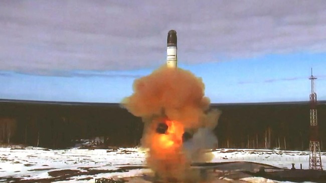 Golden Dome AS Bisa Bikin Rudal Hipersonik China-Rusia Tak Berguna Proyek pertahanan anti-rudal AS, Golden Dome, bisa bikin rudal-rudal hipersonik China hingga Rusia tak bertaji.