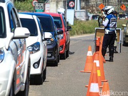 Ratusan Ribu Kendaraan Cabut dari Jakarta, Pada Colongan Mudik Ya?