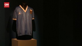 VIDEO: Jersey Maradona Saat Cetak Gol Tangan Tuhan Dilelang