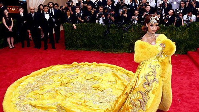 Gaun Paling Kontroversial di Met Gala, Ada yang Sampai Dilarang Tampil Gaun Paling Kontroversial di Met Gala, Ada yang Sampai Dilarang Tampil