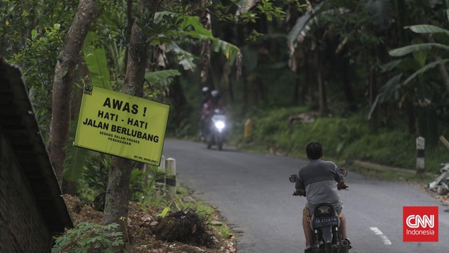 Pergerakan mudik mulai terlihat signifikan di jalur Pantai Utara (Pantura), sementara, jalur mudik Pantai Selatan (Pansela) Jabar masih relatif normal.